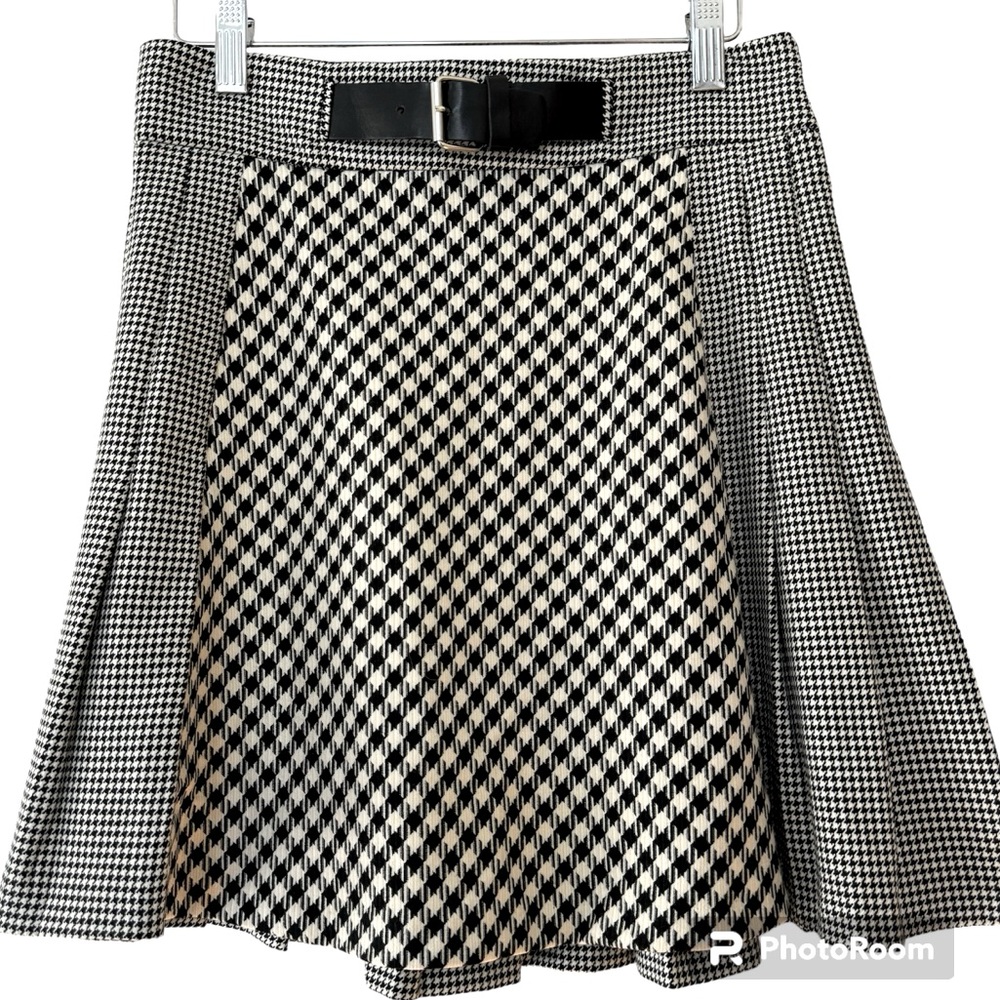 Zara Pleated Houndstooth Skirt Sz M